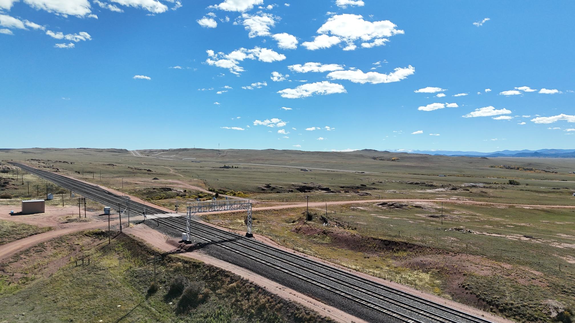 (20) railroad nearby