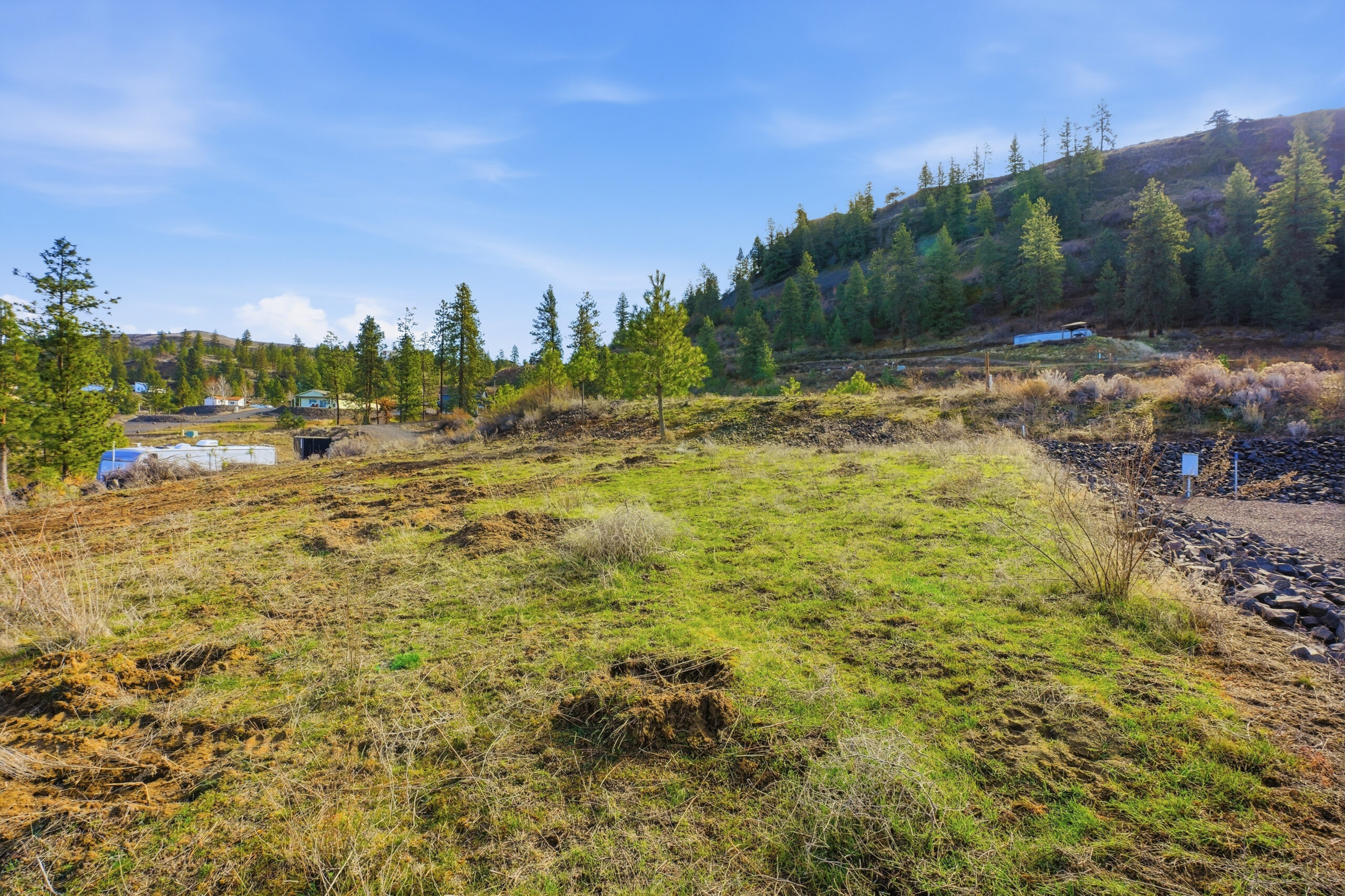 Inside-Media-Blue Sky-18