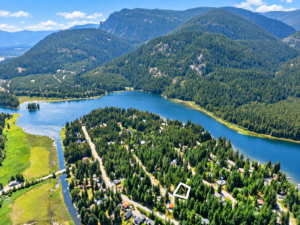 Angel Island peninsula on Bull Lake with the wooded lot for sale outlined in white